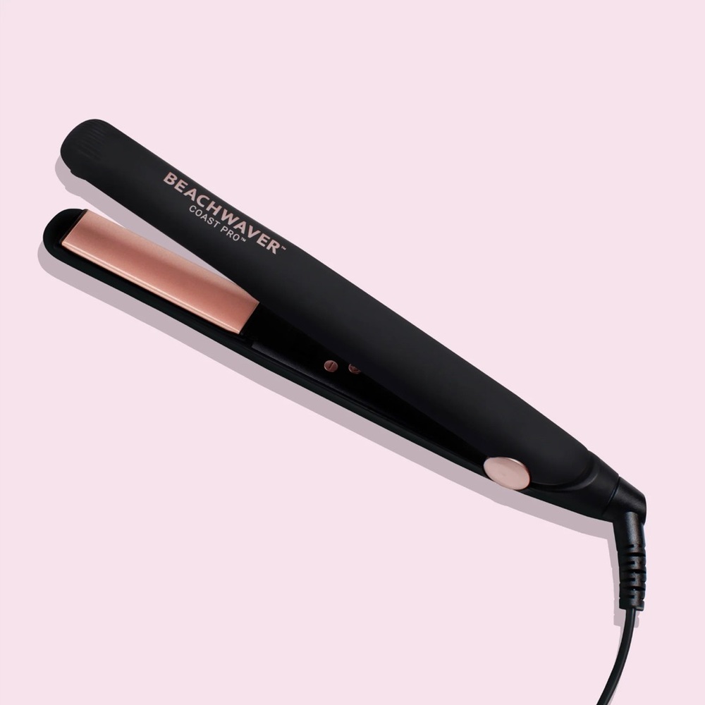 Beachwaver Coast-Pro Flat Iron ~ Brand New in Box! 💗